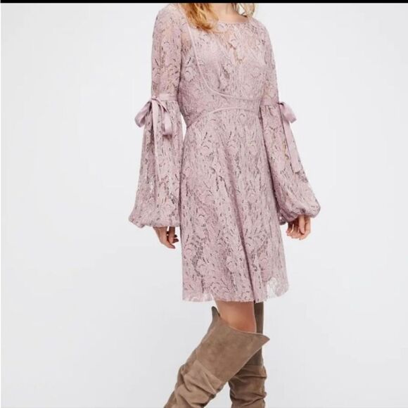 Lavender Crochet Lace Ruffled w/ tie Details and Puff Sleeves - Picture 2 of 10